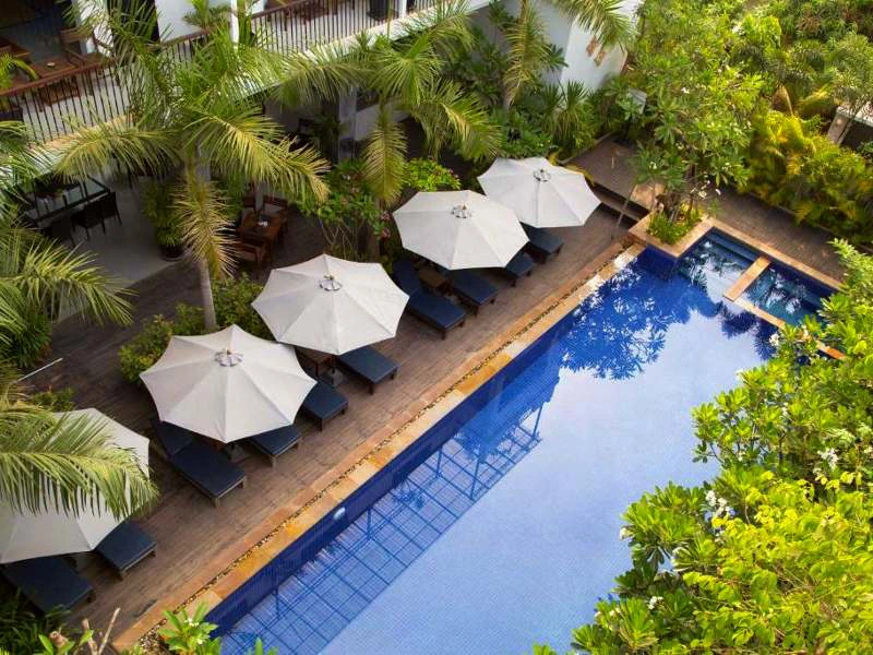 siem reap angkor wat hotel zwembad