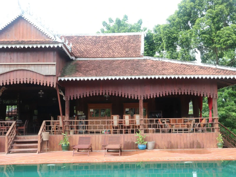 Cambodja Kratie zwembad