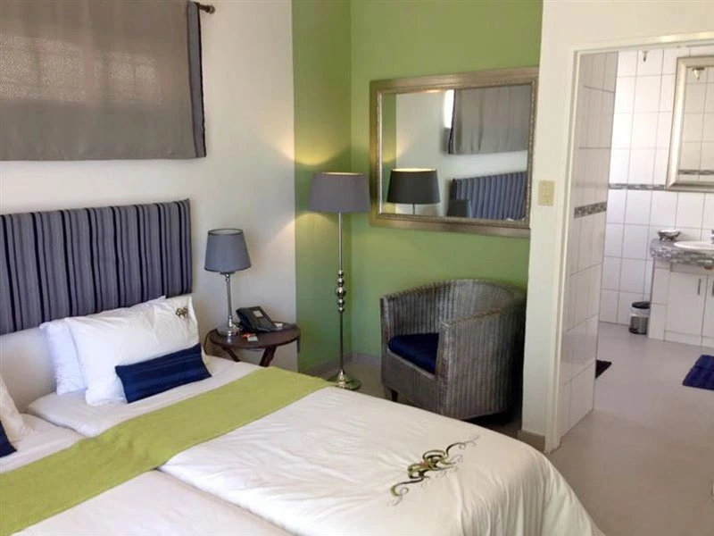 Slaapkamer van hotel in windhoek