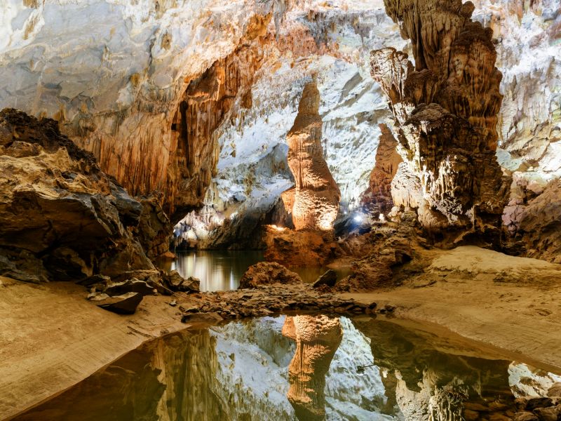 Phong Nha grotten