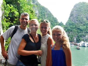 halong-bay-families