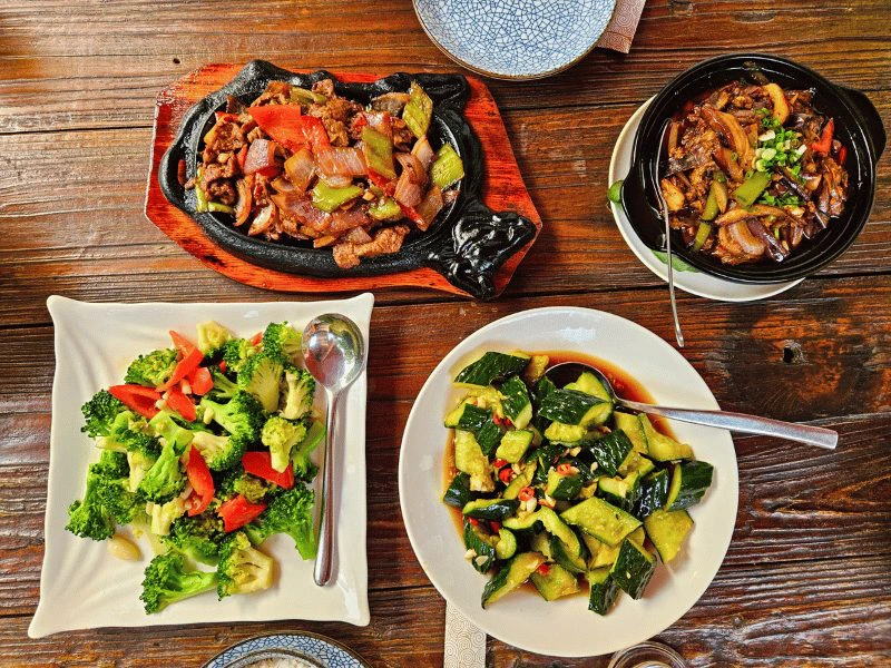 Diner in het hotel in Yangshuo