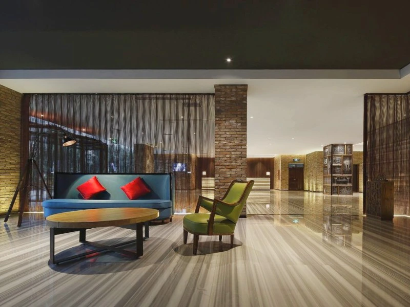 China Luoyang - lobby