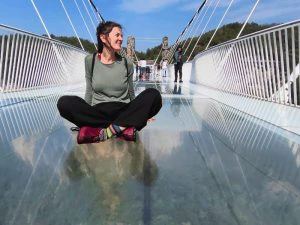 Glazen brug over de Grand Canyon bij Zhangjiajie