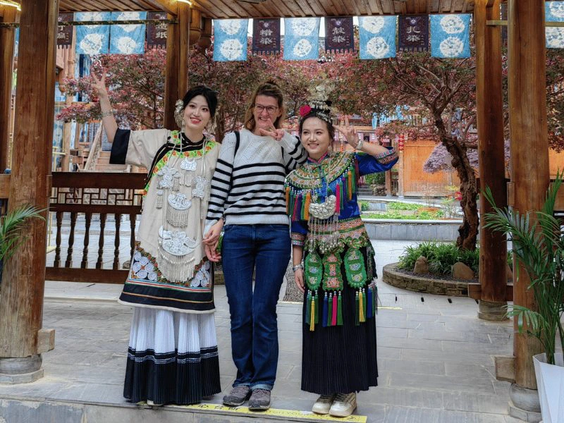 Reizigers en lokale toeristen in Zhaoxing