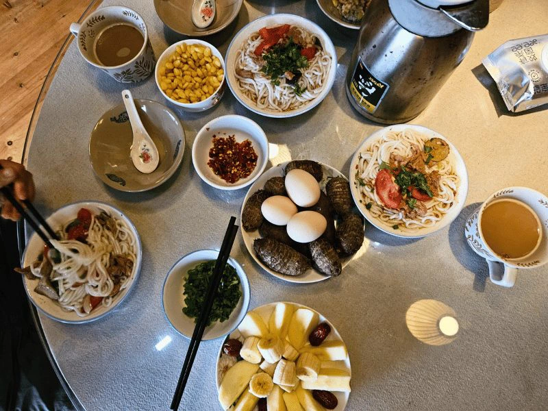 Lunch op een Chinese boerderij