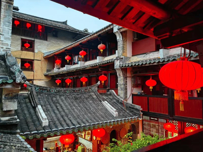 Overnachting in het Tulou dorp, China