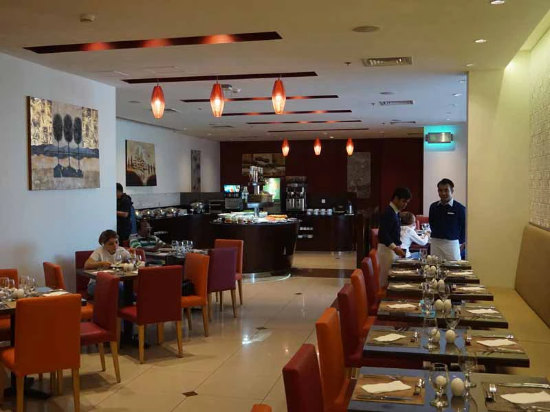 Dubai met kinderen - hotel cafe