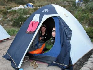 Slapen in een tent tijdens de Inca Trail