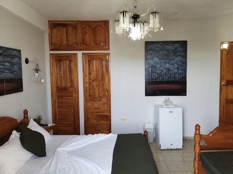 Casa Santiago, Cuba met kinderen