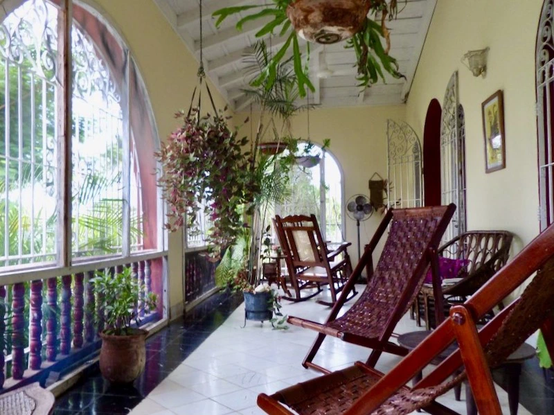 Casa Santiago (Online), Cuba met kinderen