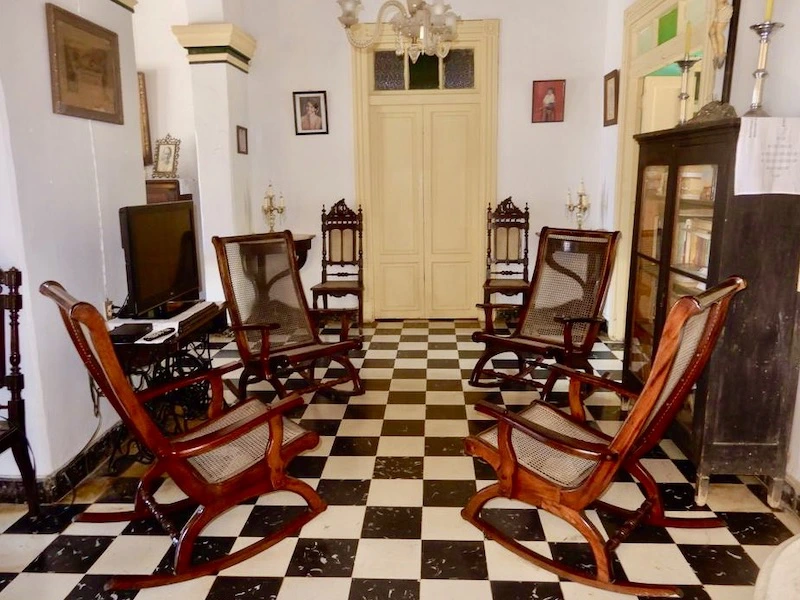 Casa Trinidad, Cuba met kinderen