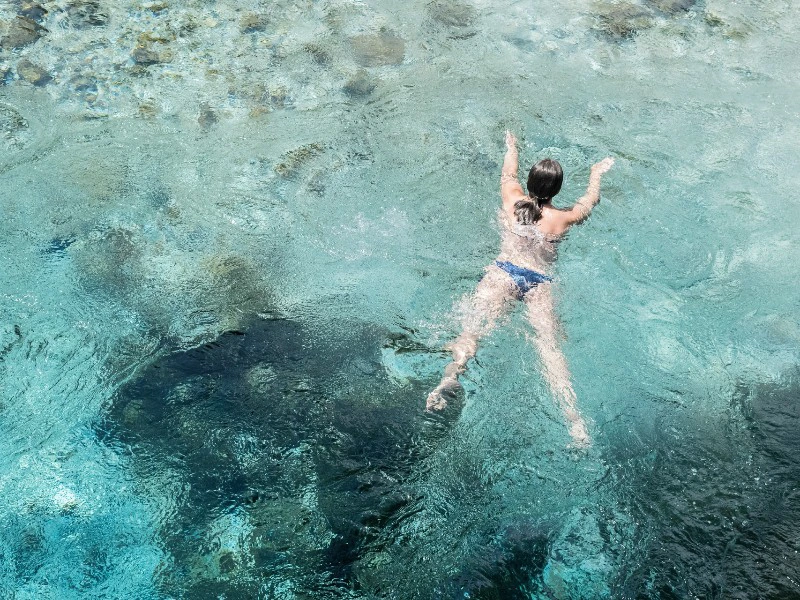 klimaat-albanie-zwemmen