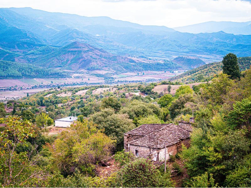 permet kelcyre landschap albanie