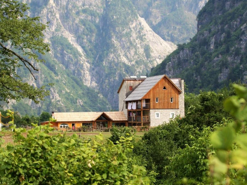 Theth guesthouse in de bergen van Albanië