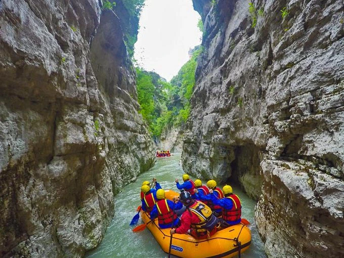 Berat raften rivier canyon