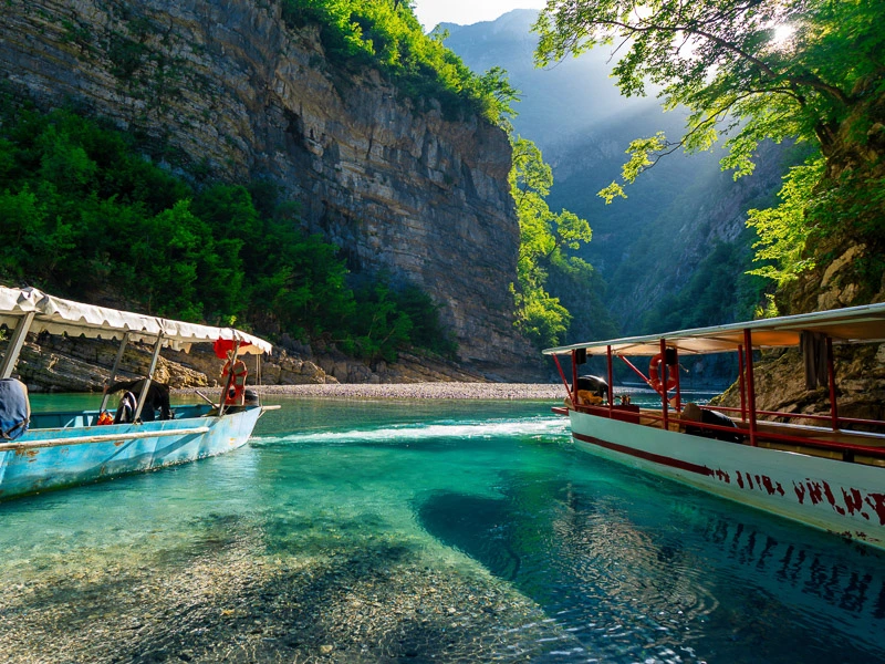 Komani Lake Albanie