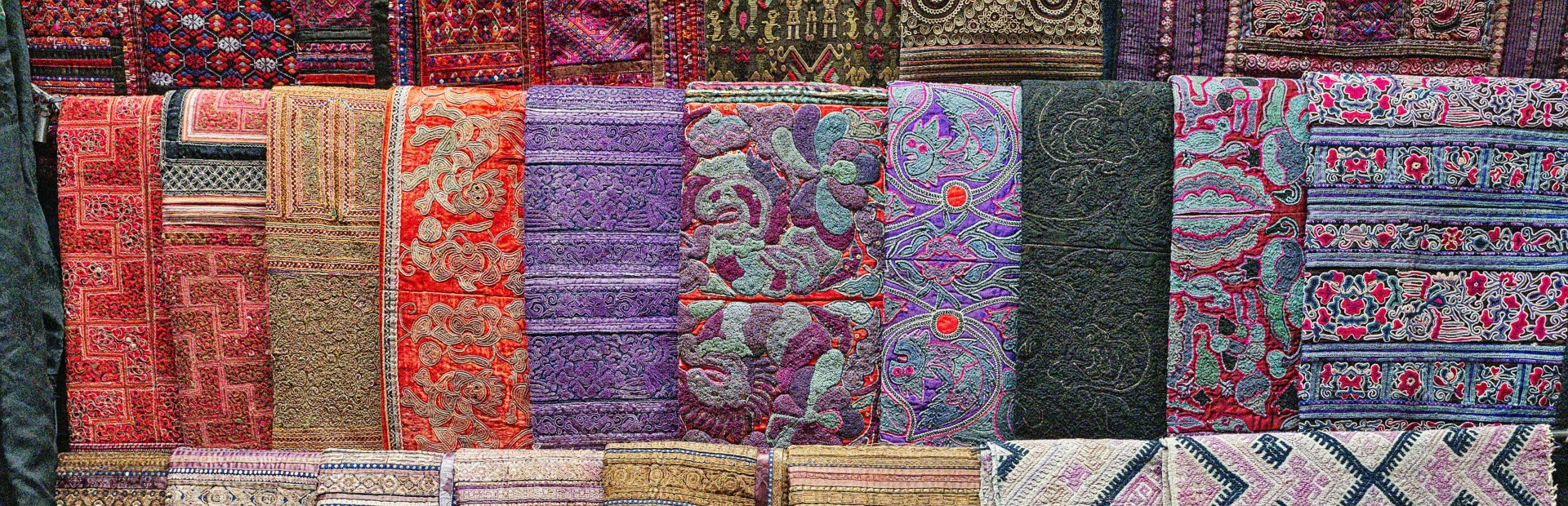 gekleurde batiks in maleisie