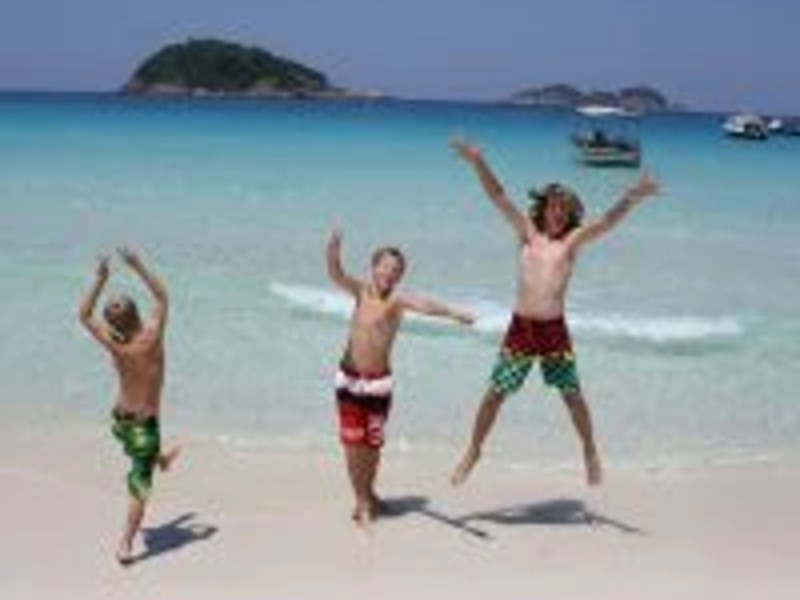 kinderen op het strand