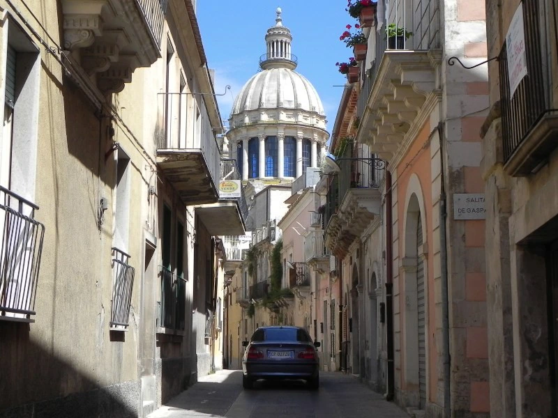 straatje Ragusa Sicilië