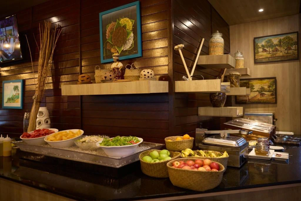 Ontbijt comfort hotel Paramaribo Suriname