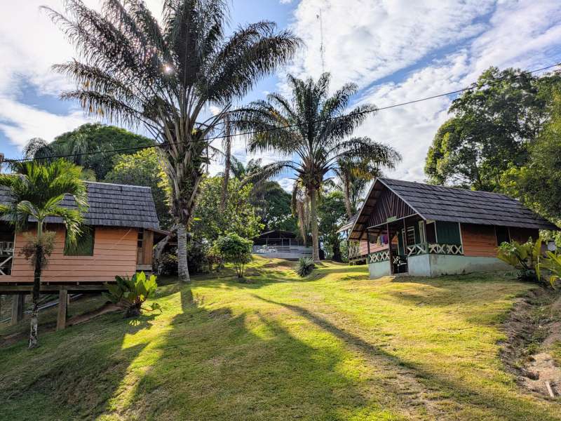 Accommodaties in Boven-Suriname
