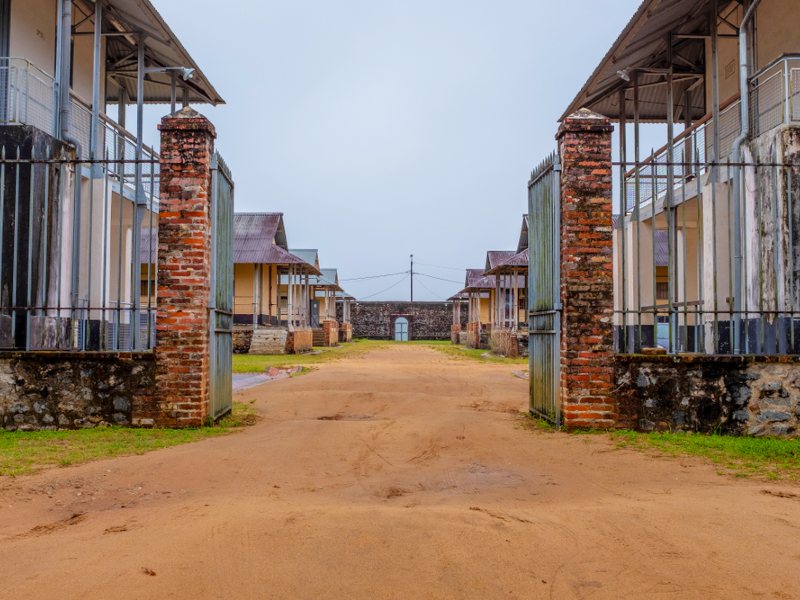 De ingang van het Bagnomuseum in Frans-Guyana