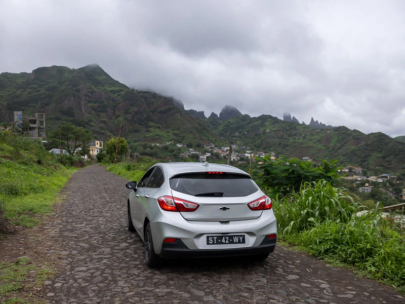 De auto tijdens de selfdrive