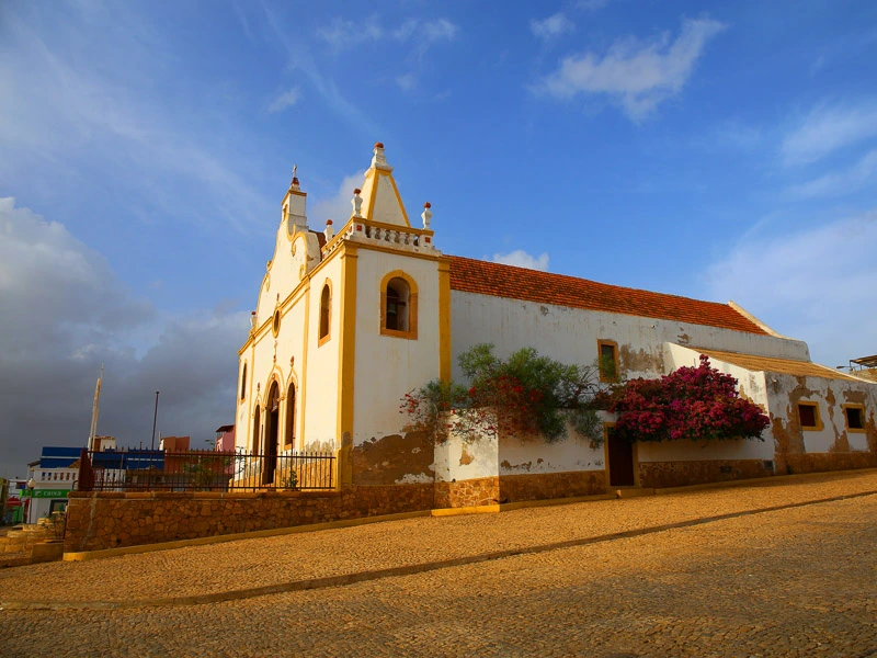 maio cabo verde hotel