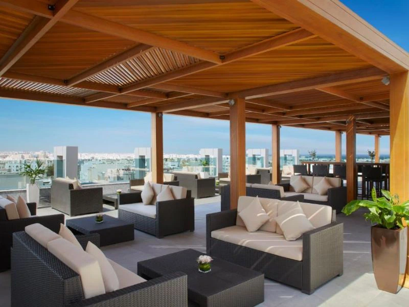 comfortabele accommodatie met zwembad aan de zee in Muscat Oman