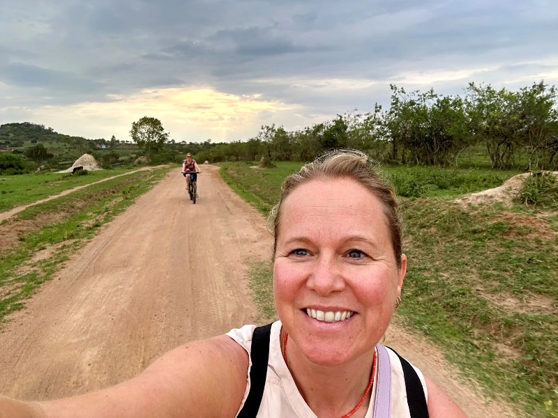 Fietsen bij Lake Mburo
