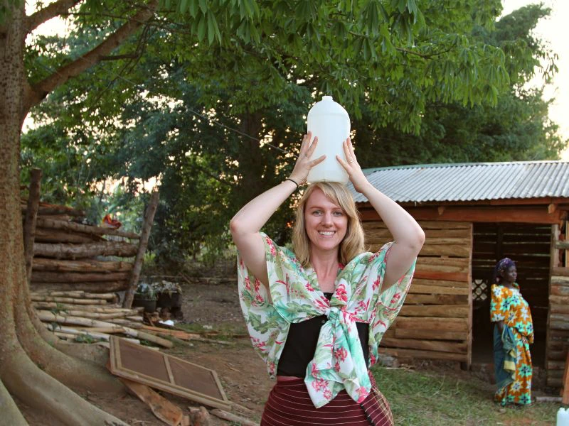 Jjaja Bbanga - water dragen