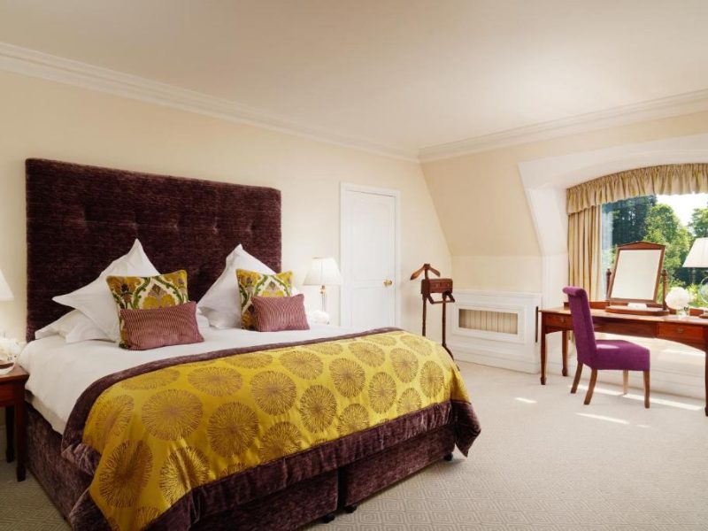 https://cdn.wp.riksjatravel.nl/wp-content/uploads/sites/95/2025/09/Ireland-Belfast-specialstay-bedroom1-1.jpg